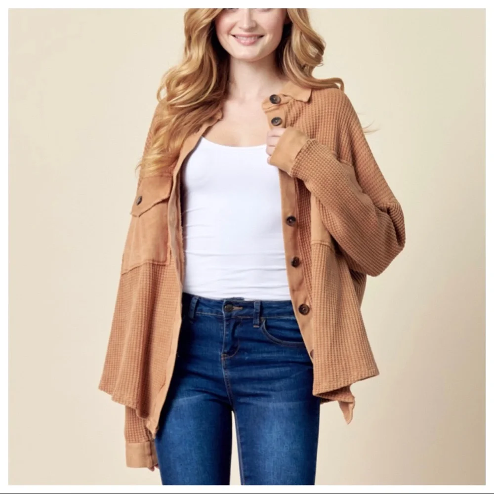 37 ✨LAST ONES✨Fabulous Mineral Washed Vintage Shacket - Picture 3 of 7